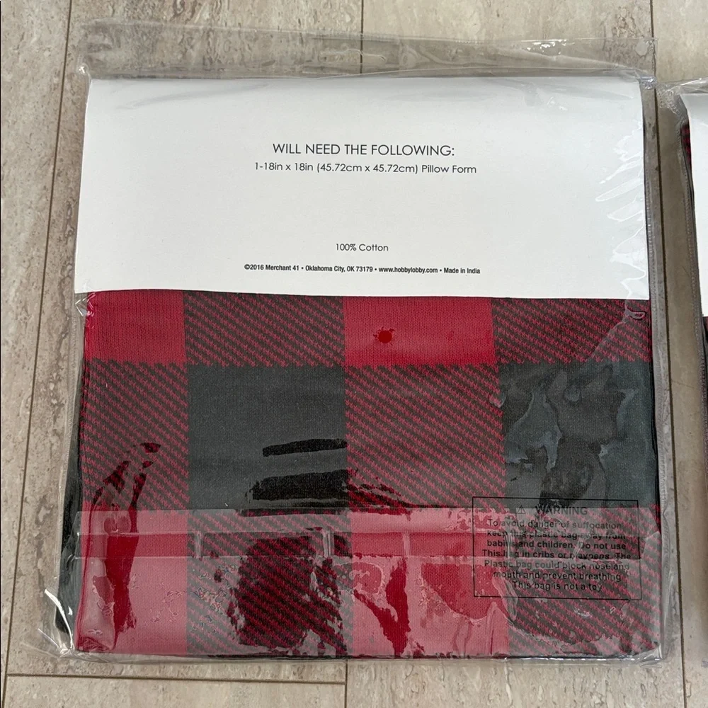 NWT Set of 2 Merchant 31 Buffalo Check Plaid Pillow Covers 18